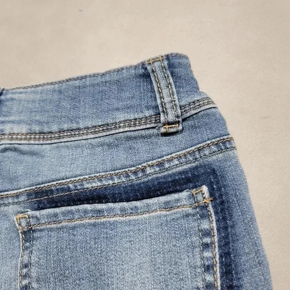 Mudd Denim Jean Shorts Youth Girls 14 Blue Cuffed Distressed Adjadtsble Waist - Picture 8 of 8